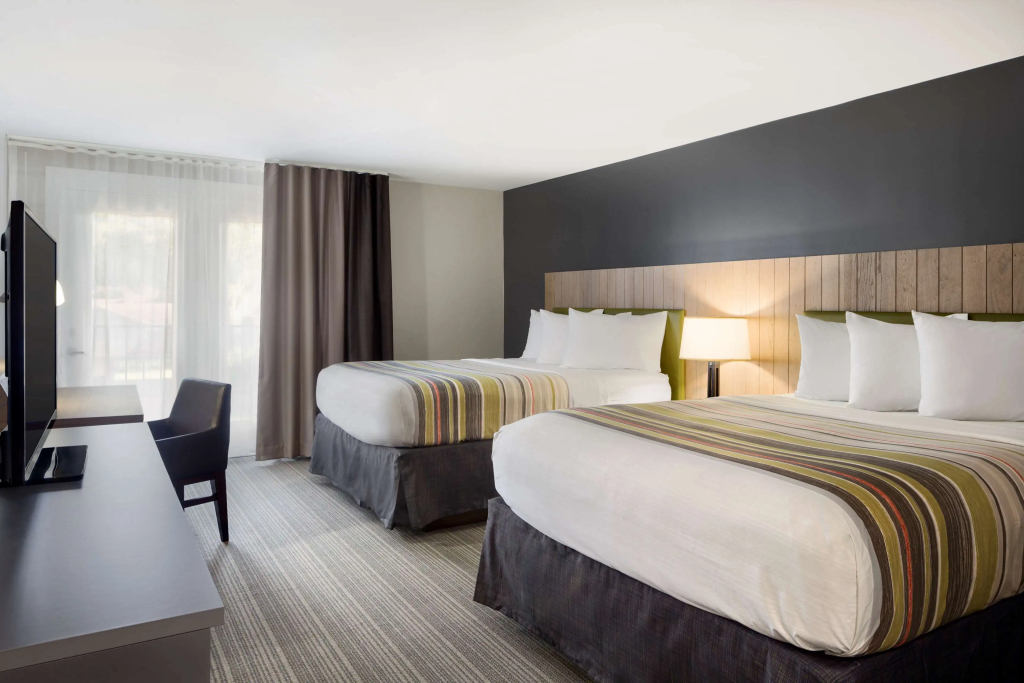 Country Inn & Suites by Radisson, Gatlinburg, TN - 5
