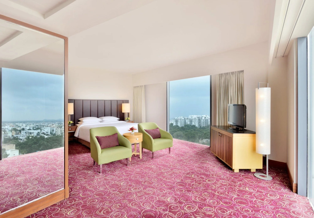 Courtyard by Marriott Hyderabad - 2