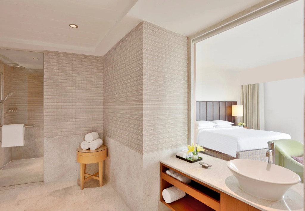 Courtyard by Marriott Hyderabad - 3