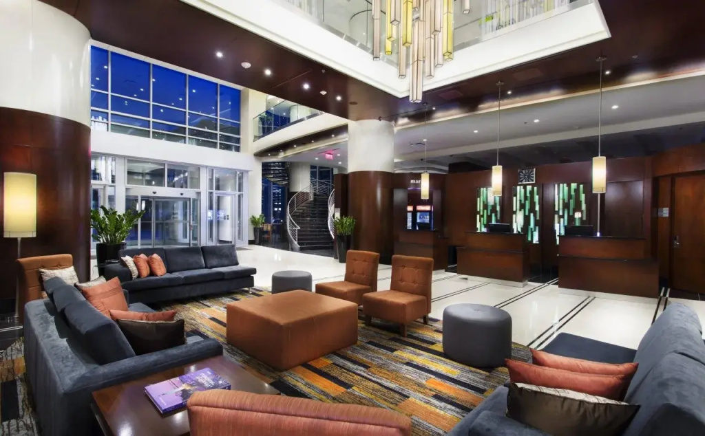 Courtyard by Marriott Montreal Downtown - 2