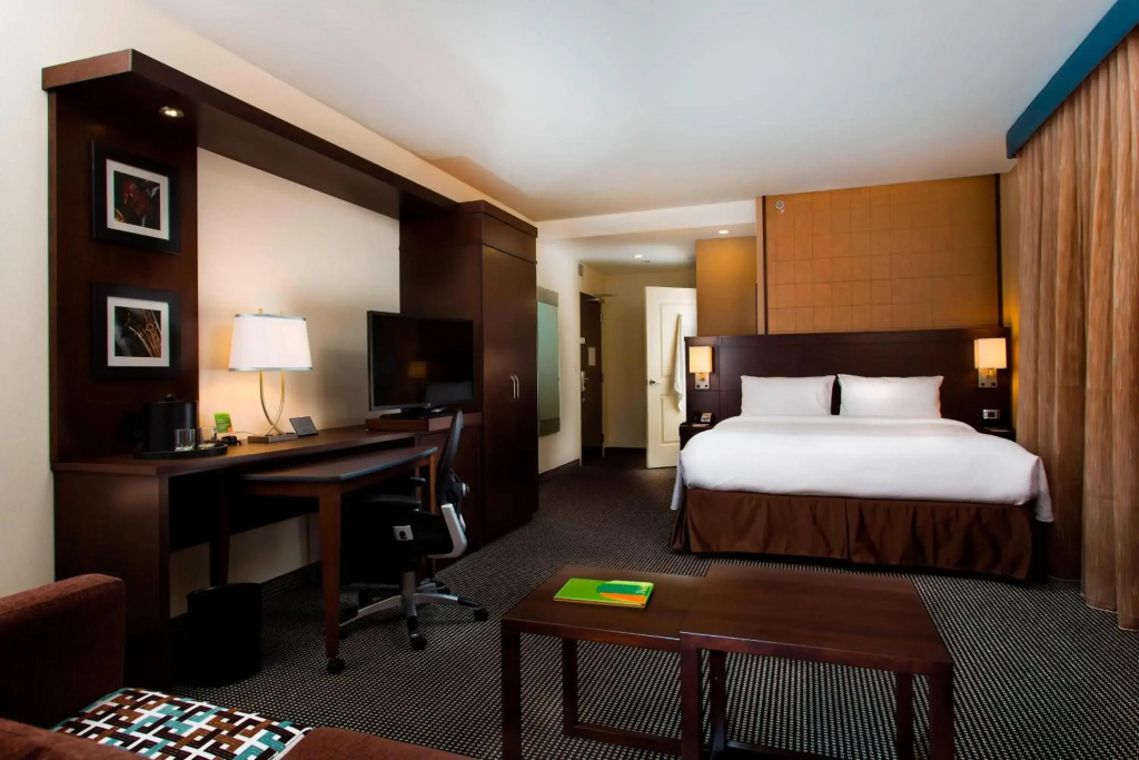 Courtyard by Marriott Montreal Downtown - 3
