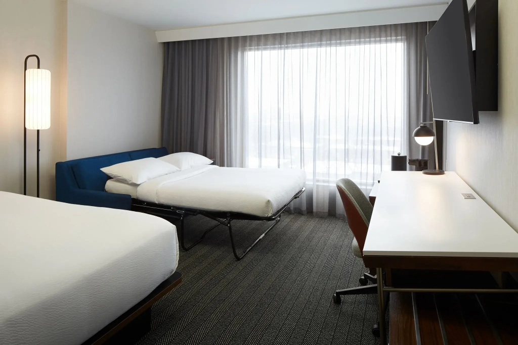Courtyard by Marriott Montreal Midtown - 3