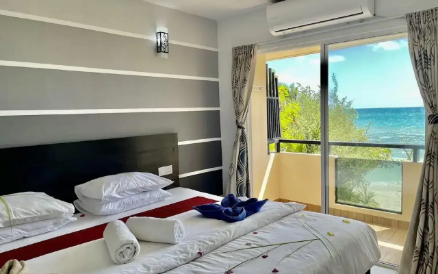 Crown Beach Hotel Maldives - 4