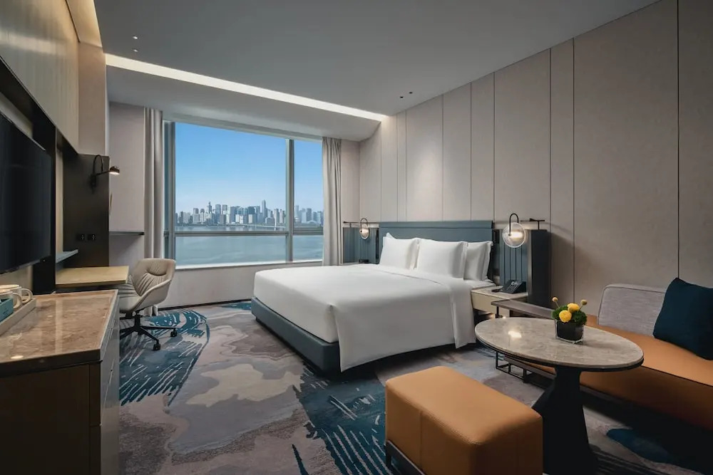 Crowne Plaza Hangzhou Riverside by IHG - 4