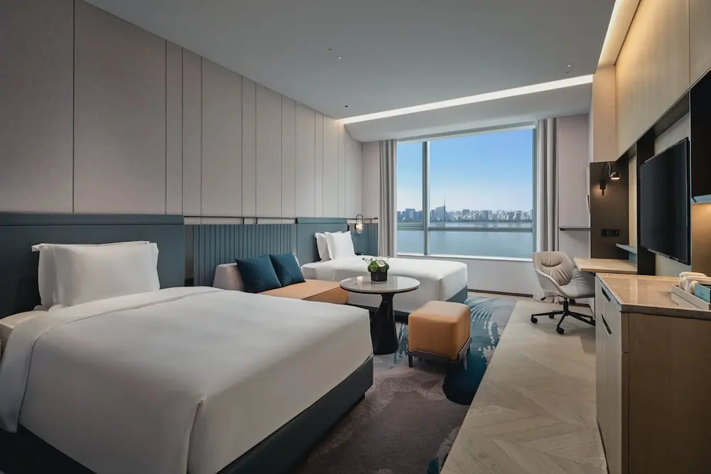 Crowne Plaza Hangzhou Riverside by IHG - 5