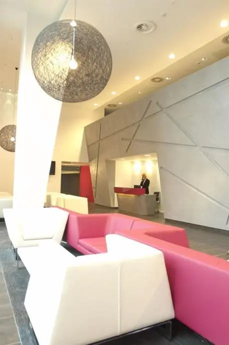 Crowne Plaza Hotel Manchester City Centre by IHG - 2