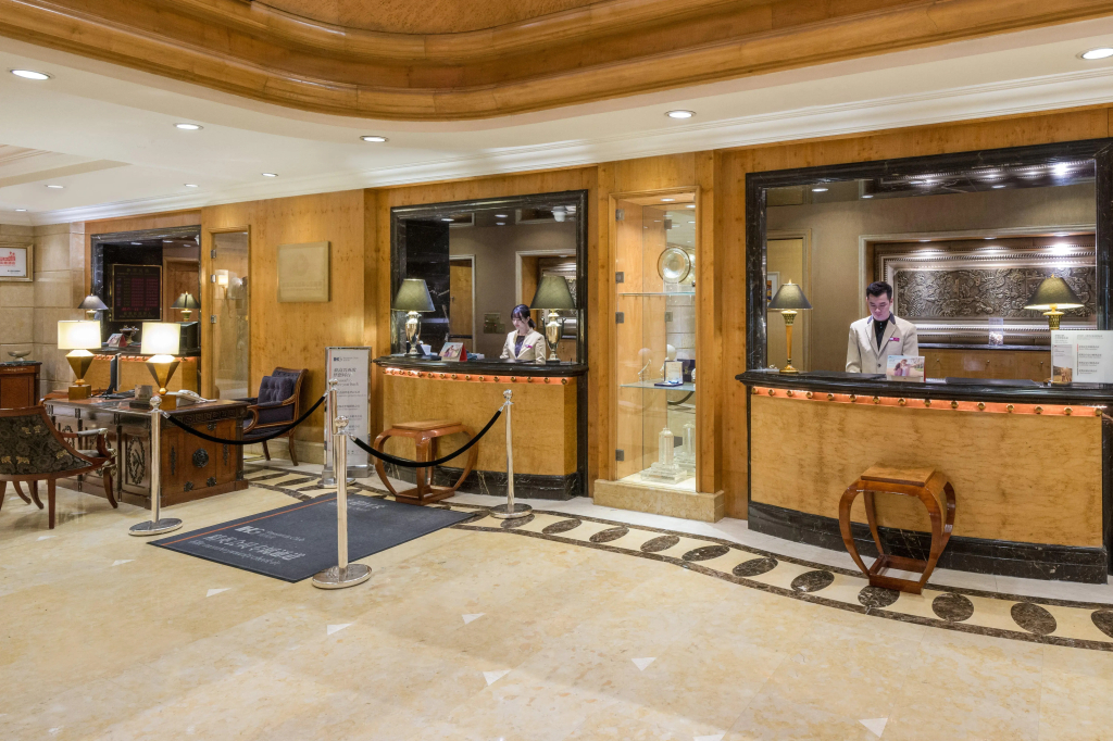 Crowne Plaza Hotel Qingdao by IHG - 2