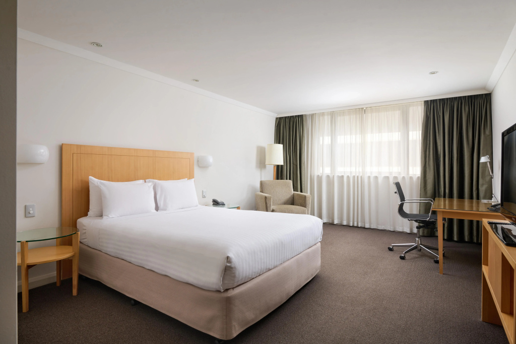 Crowne Plaza Perth by IHG - 5