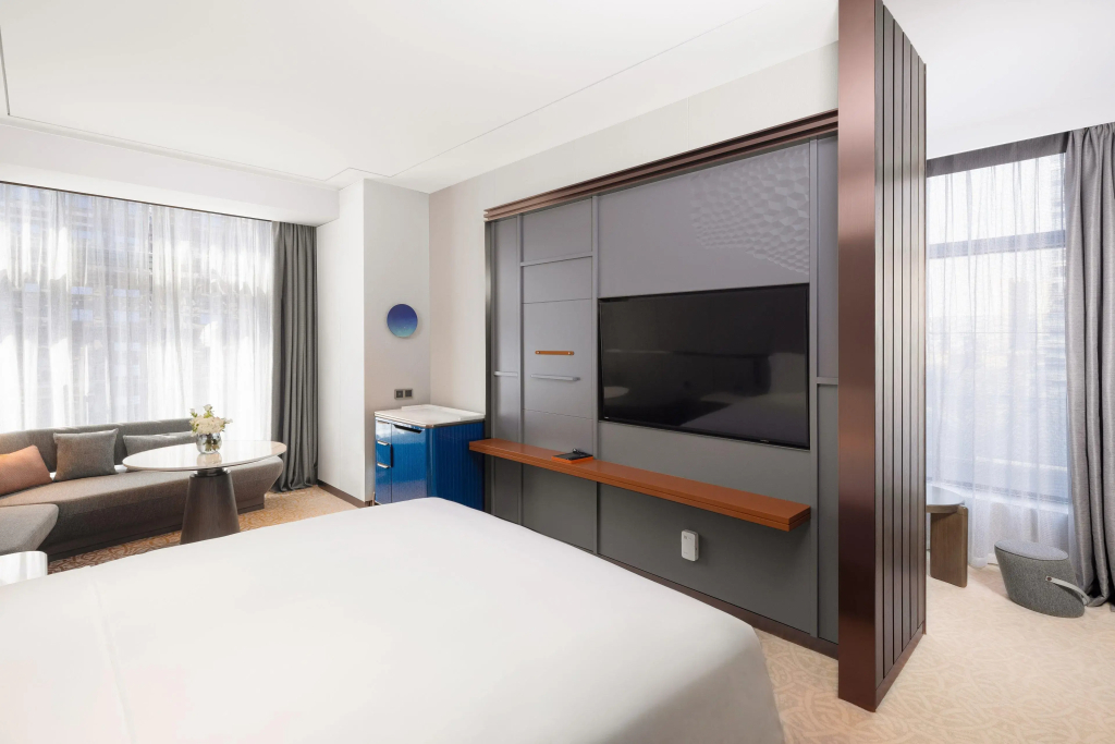 Crowne Plaza Qingdao Jinshui by IHG - 4