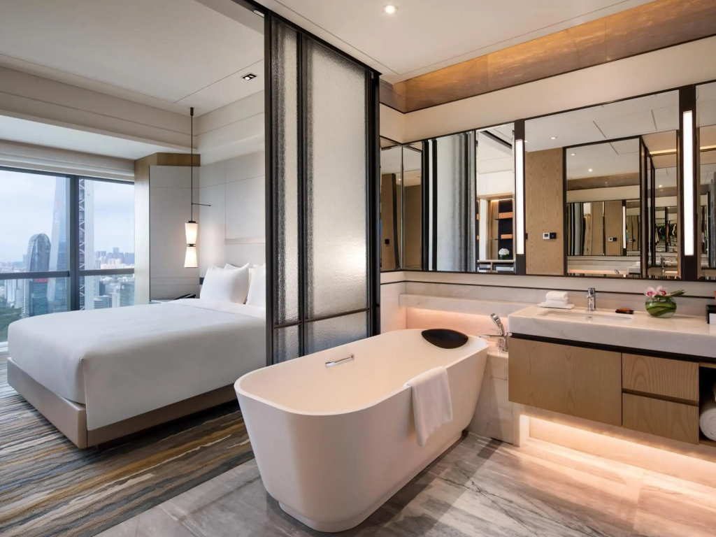 Crowne Plaza Shenzhen Nanshan by IHG - 3