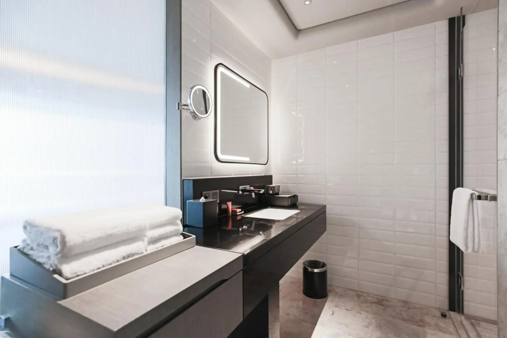Crowne Plaza Shenzhen World Exhibition and Convention Center by IHG - 3