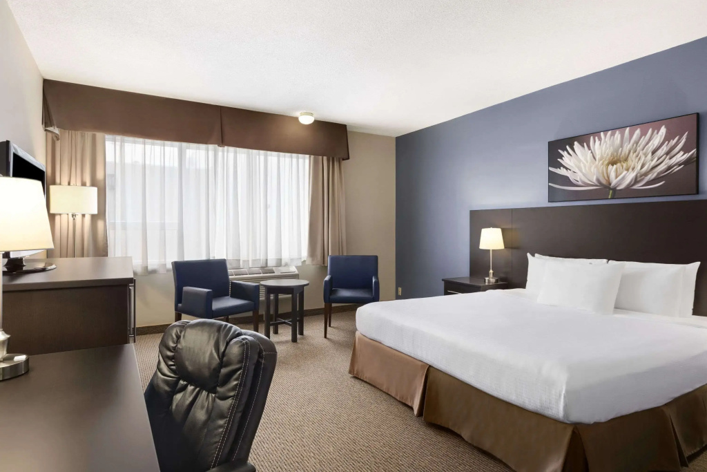 Days Inn & Conference Centre by Wyndham Montreal Airport - 3
