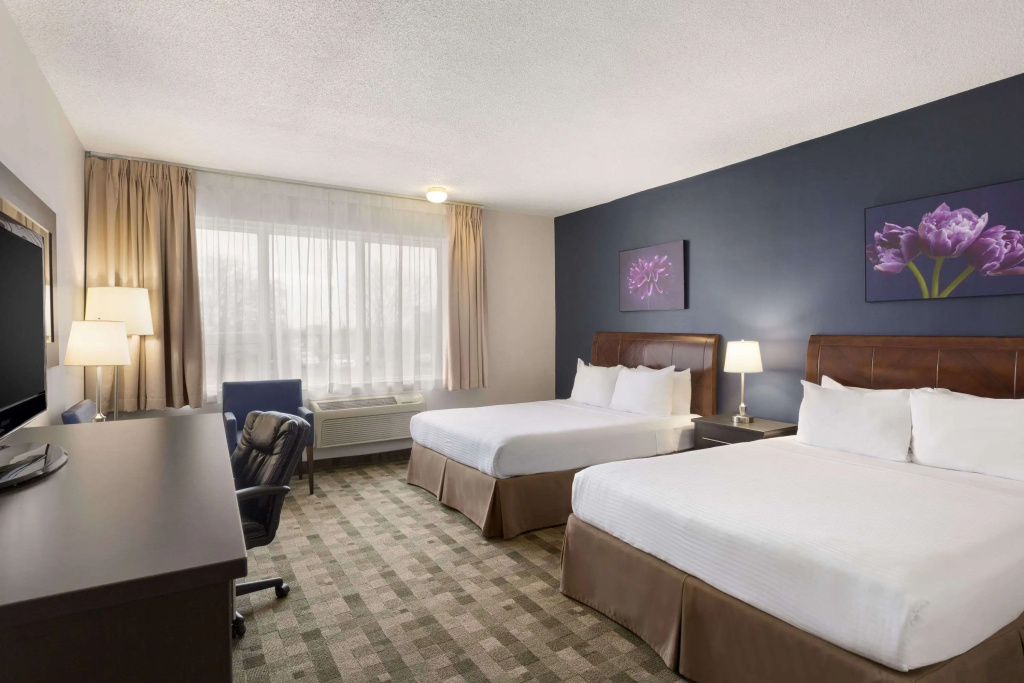 Days Inn & Conference Centre by Wyndham Montreal Airport - 4
