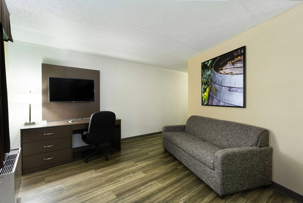 Days Inn by Wyndham Fallsview - 3
