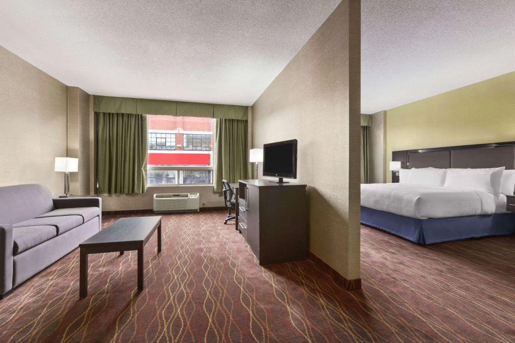 Days Inn by Wyndham Ottawa - 3