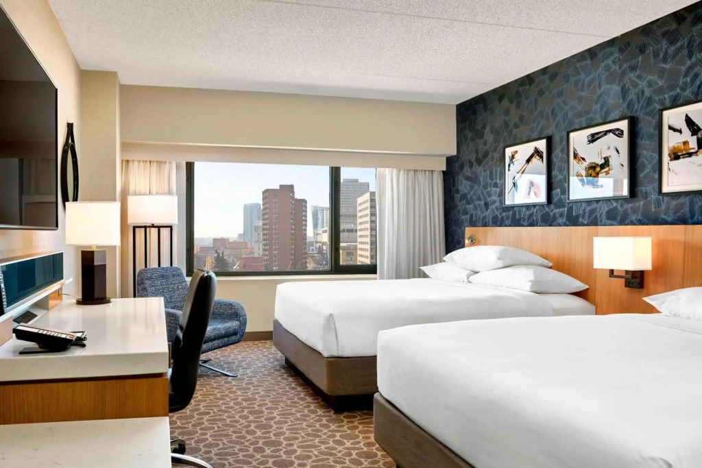 Delta Hotels by Marriott Calgary Downtown - 4