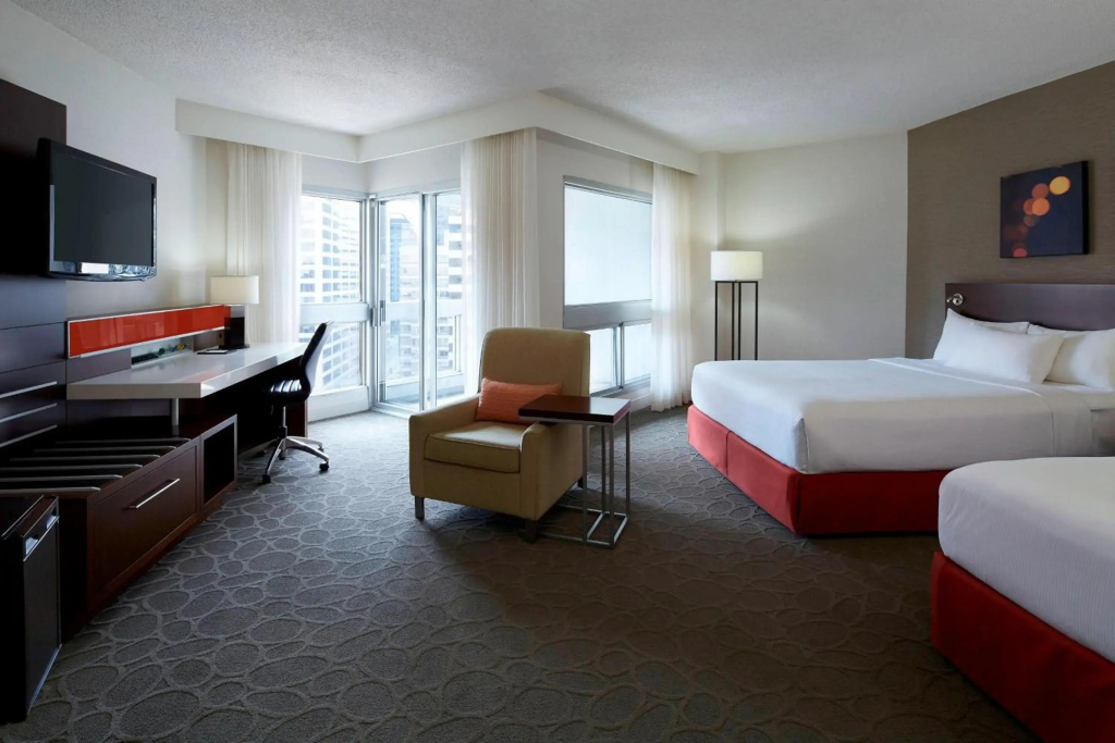 Delta Hotels by Marriott Montreal - 5