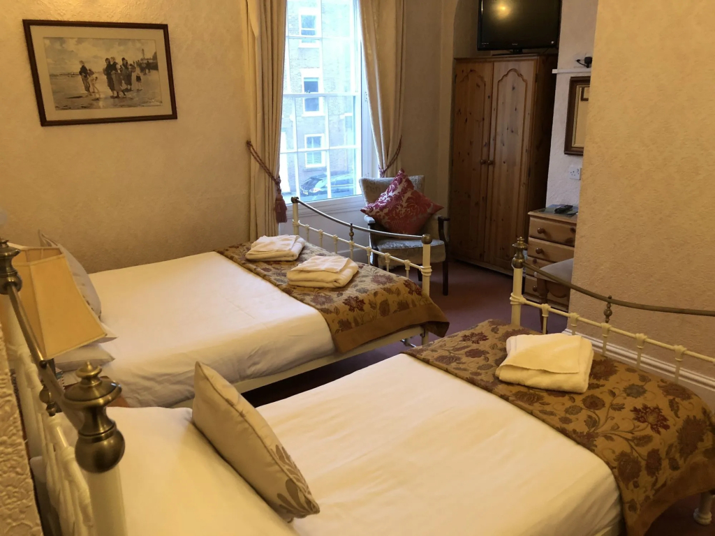 Diamonds Inn Ltd - 4