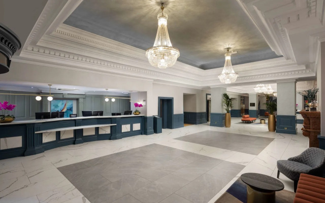 DoubleTree by Hilton Brighton Metropole - 2