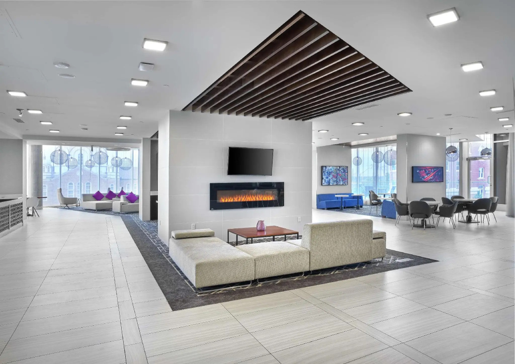 DoubleTree by Hilton Edmonton Downtown - 2