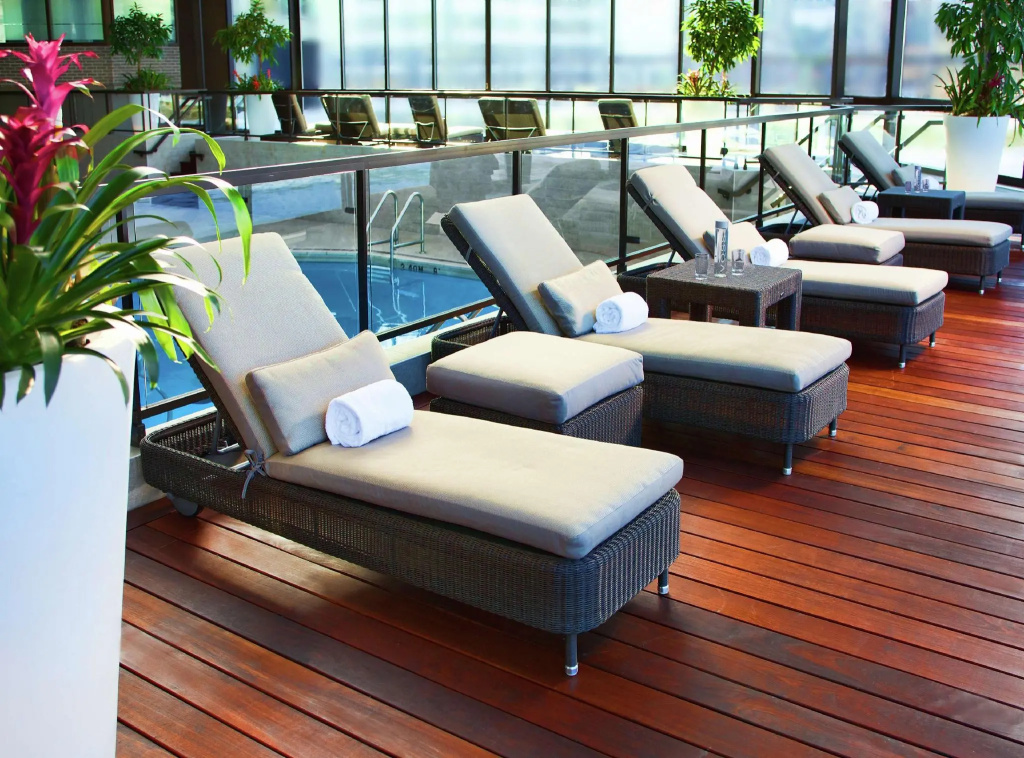 DoubleTree by Hilton Montreal - 2