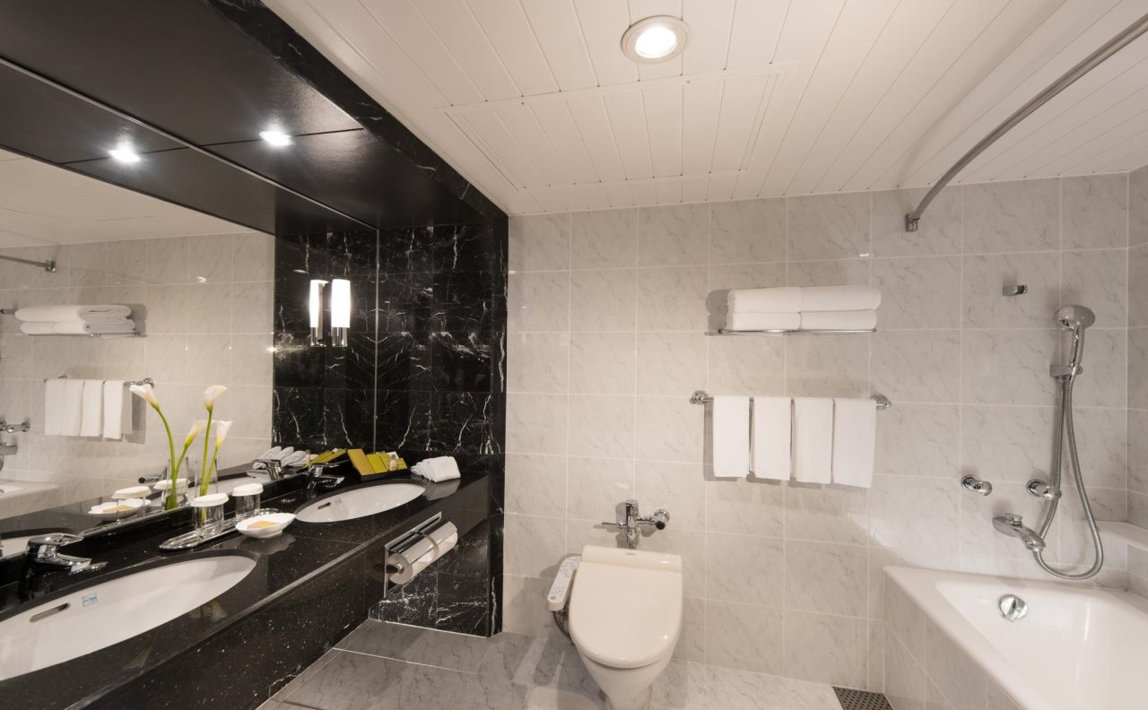 DoubleTree by Hilton Naha Shuri Castle - 3