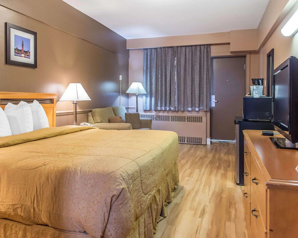 Econo Lodge Downtown Ottawa - 4