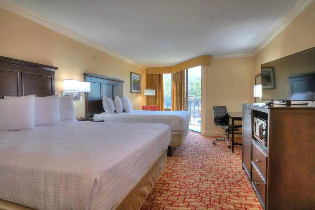 Edgewater Hotel - Gatlinburg - 4