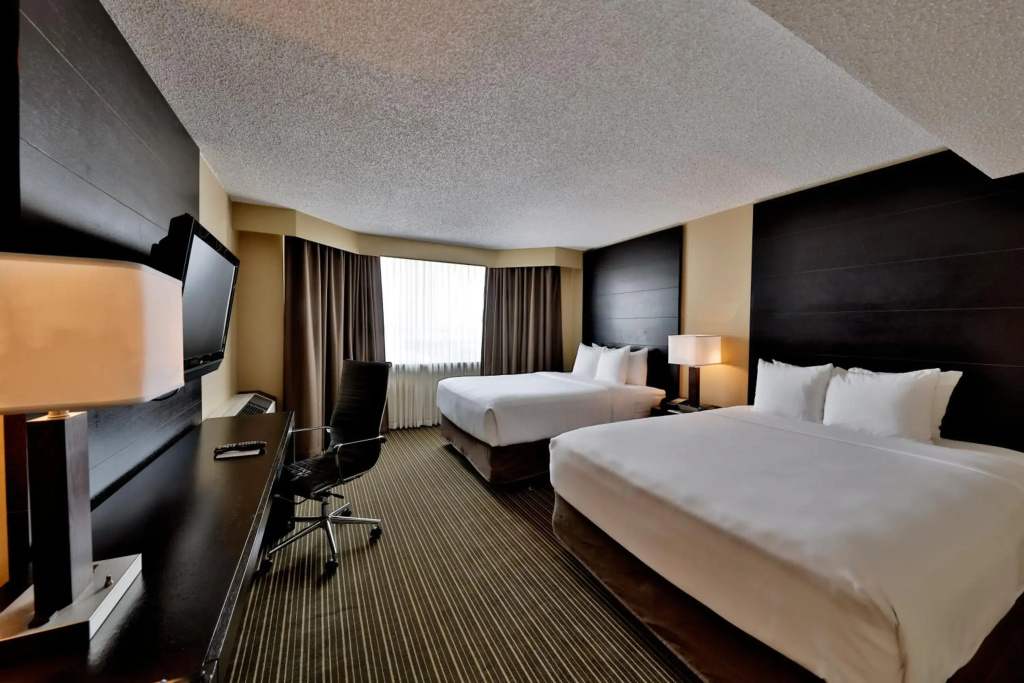 Edmonton Hotel and Convention Centre - 4