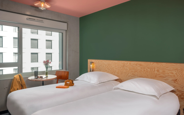 Eklo Hotels Bordeaux City center Bastide - 4