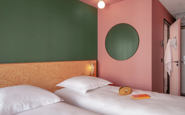 Eklo Hotels Bordeaux City center Bastide - 5