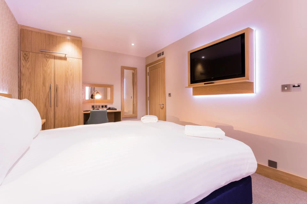 Elmbank York, Tapestry Collection by Hilton - 3