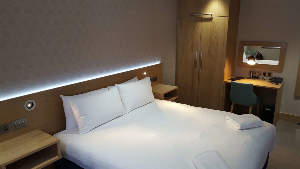 Elmbank York, Tapestry Collection by Hilton - 4