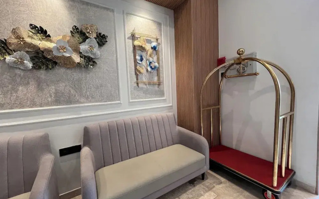 Esquire Hotel Mumbai - 3