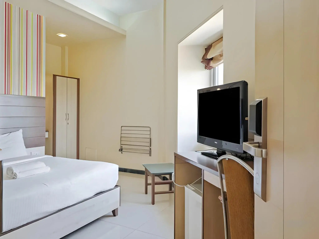 Executive Tamanna Hotel Hinjawadi, Pune - 4