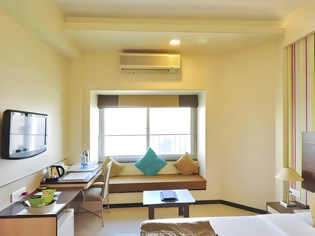 Executive Tamanna Hotel Hinjawadi, Pune - 5