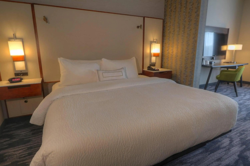 Fairfield Inn & Suites by Marriott Gatlinburg Downtown - 3