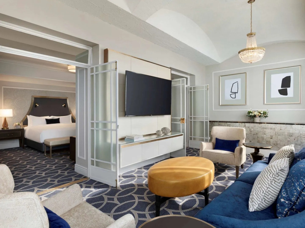 Fairmont Hotel Vancouver - 5