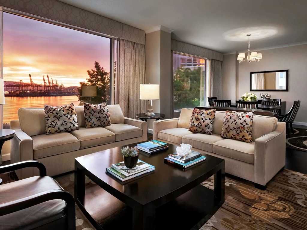 Fairmont Waterfront - 3