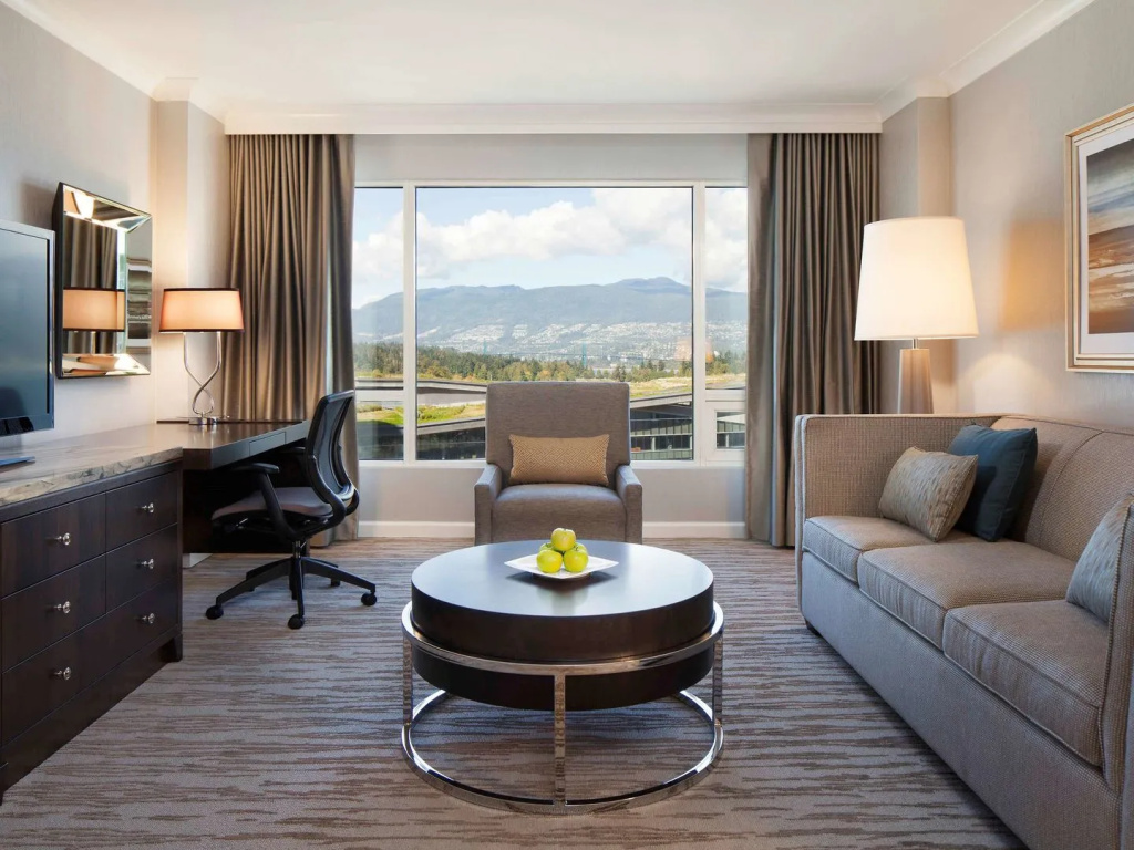 Fairmont Waterfront - 5