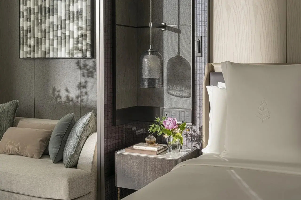 Four Seasons Hotel Hangzhou At Hangzhou Centre - 2