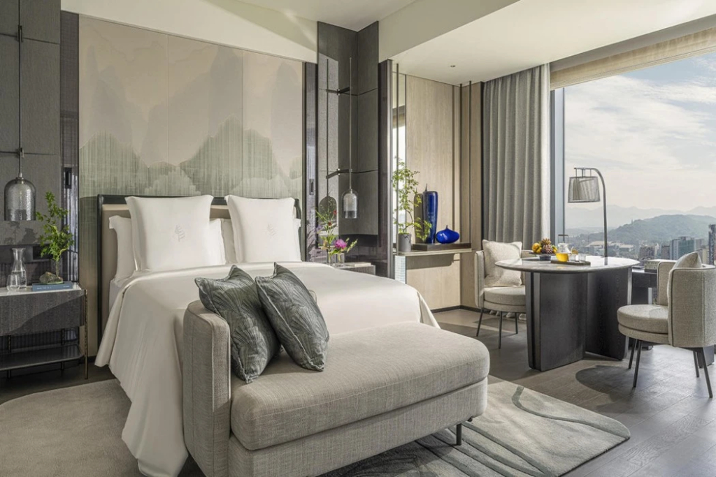 Four Seasons Hotel Hangzhou At Hangzhou Centre - 3