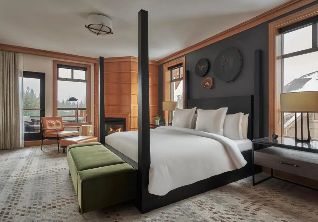 Four Seasons Resort Whistler - 3