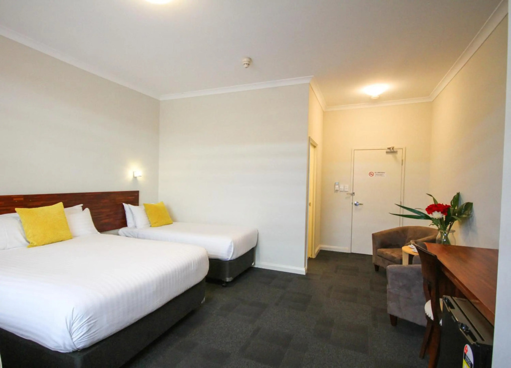 Gallery Hotel - 2