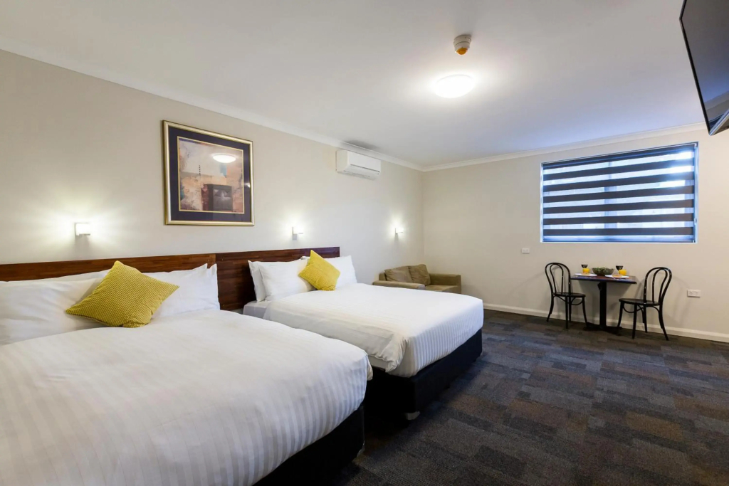 Gallery Hotel - 3