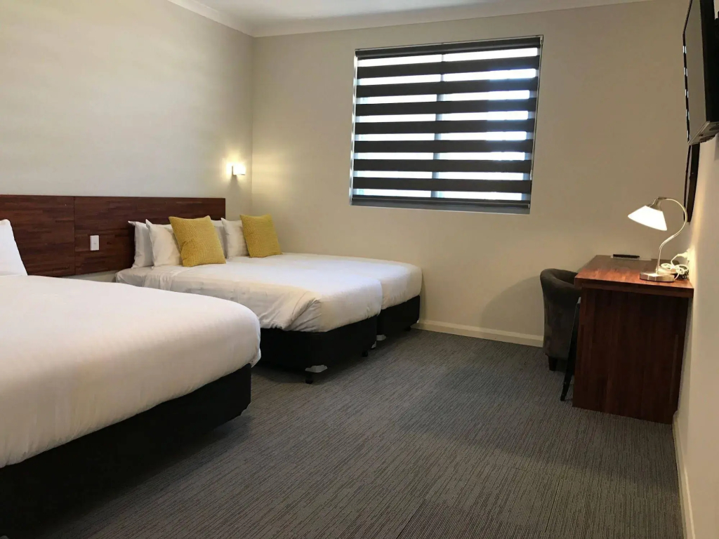 Gallery Hotel - 4