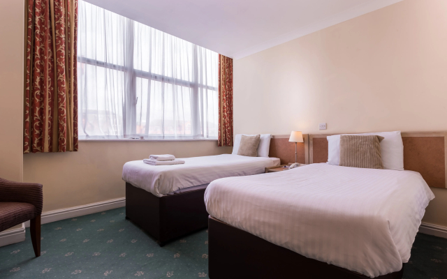 Gardens Hotel - 5