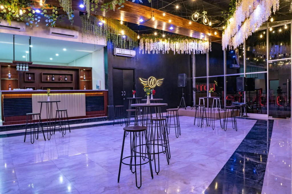 GoldVitel Hotel Surabaya - 5
