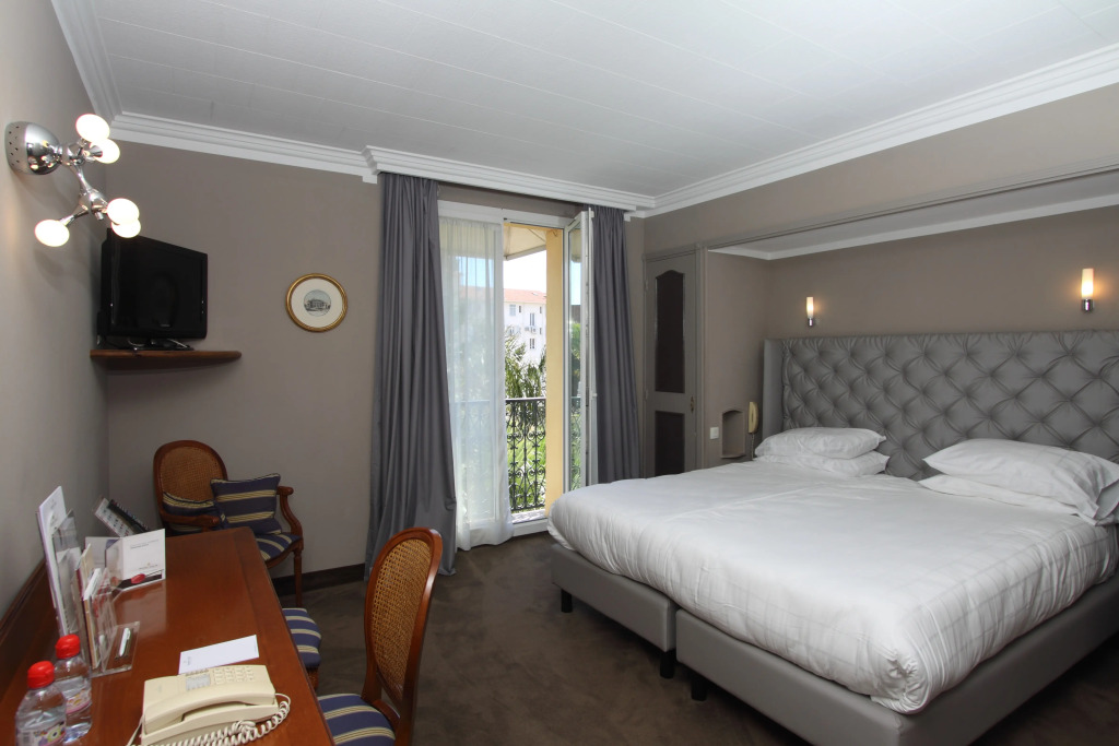 Golden Tulip Cannes hotel de Paris - 3