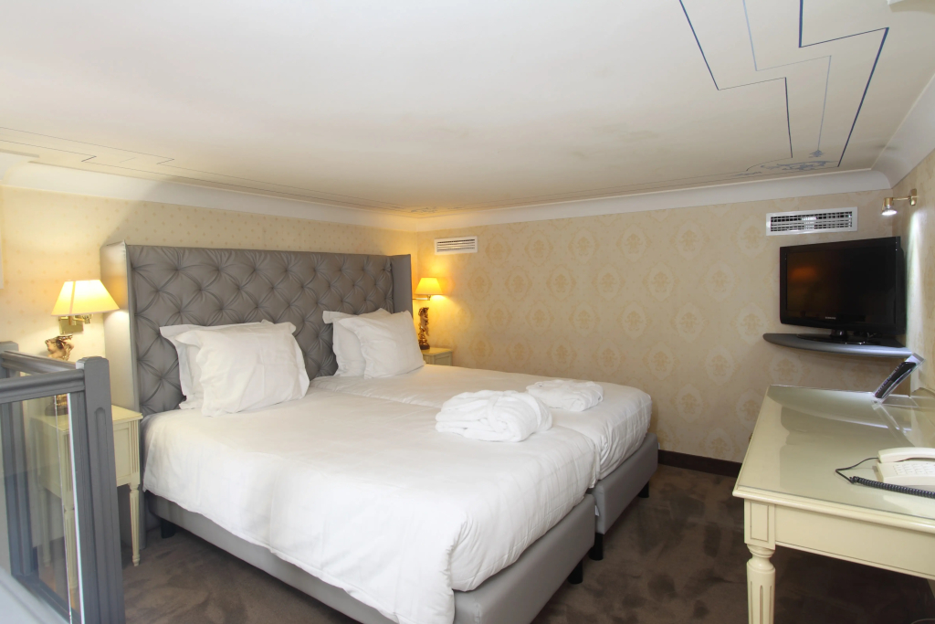 Golden Tulip Cannes hotel de Paris - 4